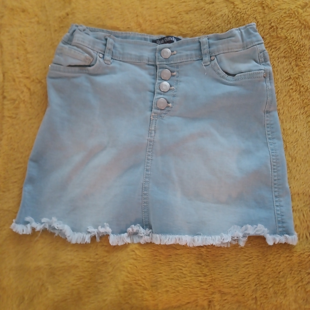 Cute denim skirt